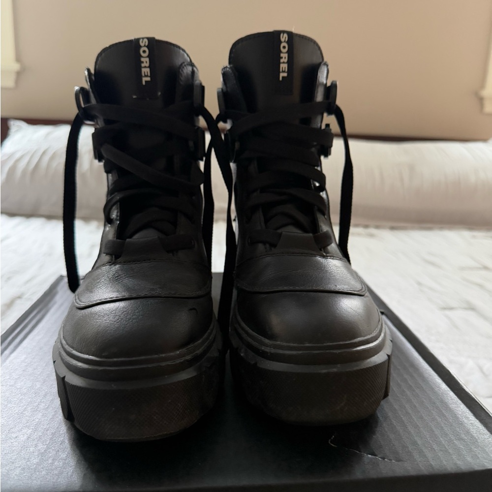 SOREL Women's Caribou X Lace Waterproof Boot
